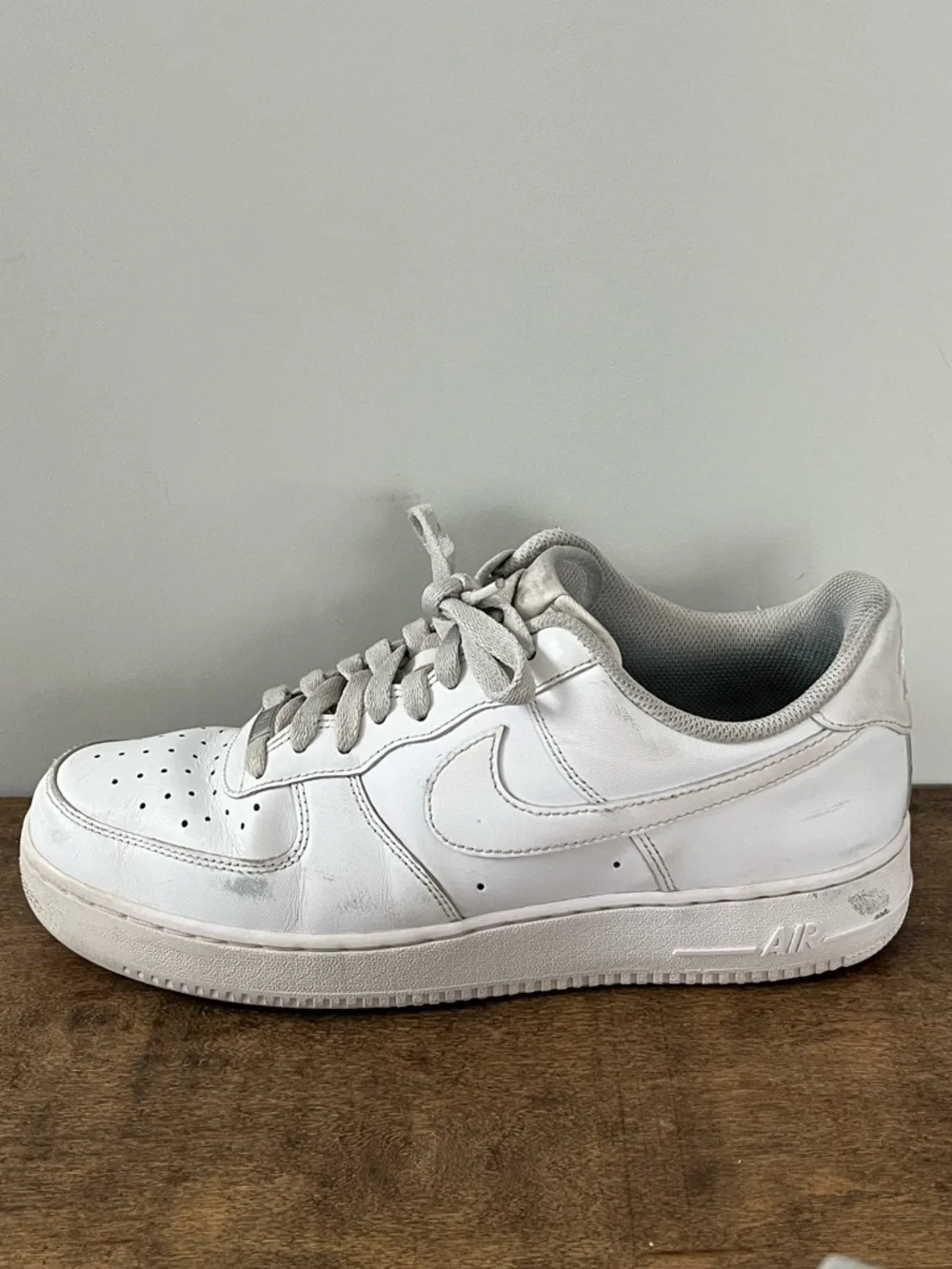 Nike Air Force 1 Low White Leather Sneakers Classic AF1 Size 10